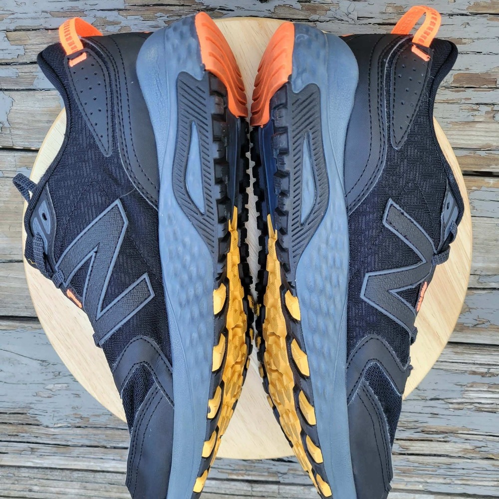 New Balance 410v7 Trail Running Shoes Mens 14 D Black Orange MT410CK7-No Insoles